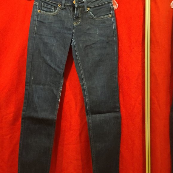 Jeans - Picture 3 of 5